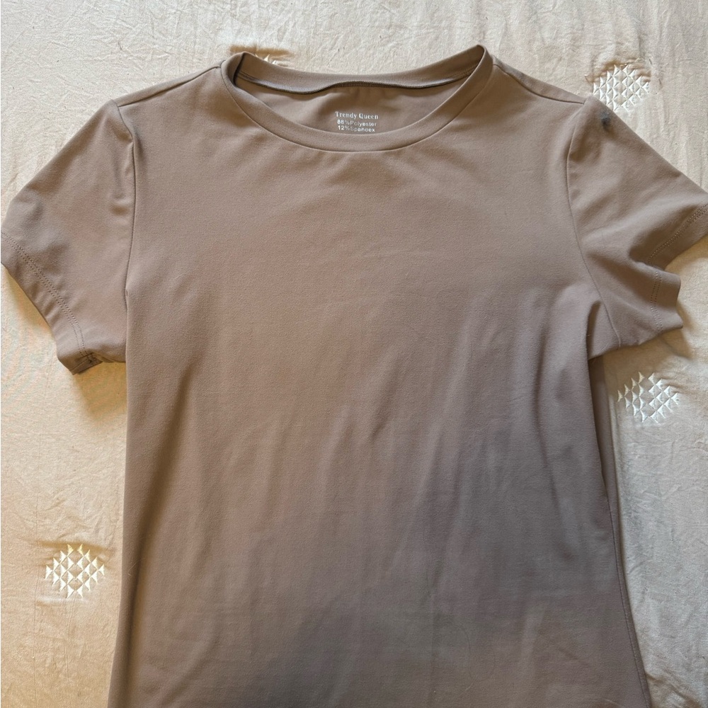 Hanes Women's Short Sleeve Tee in Tan